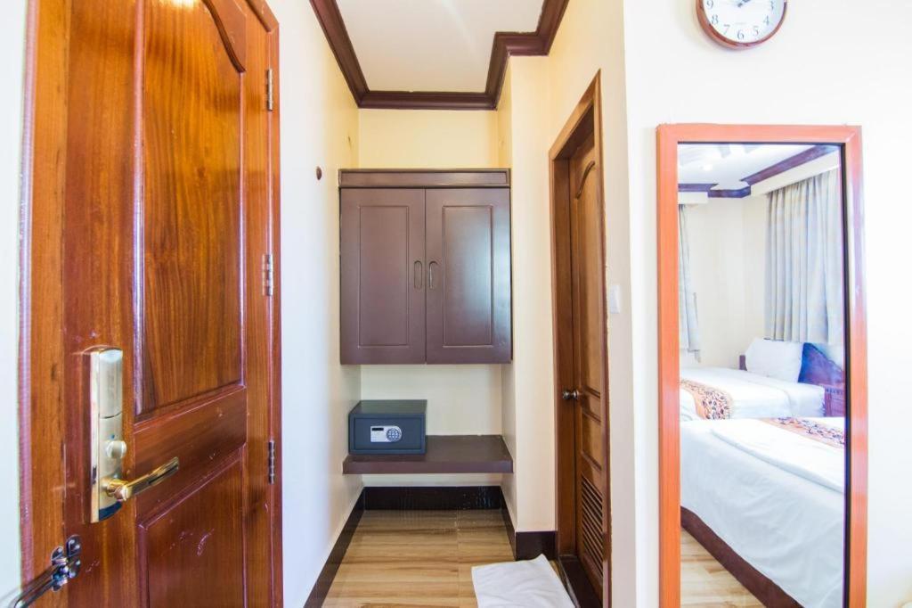 The Mou Hotel Phnom Penh Esterno foto