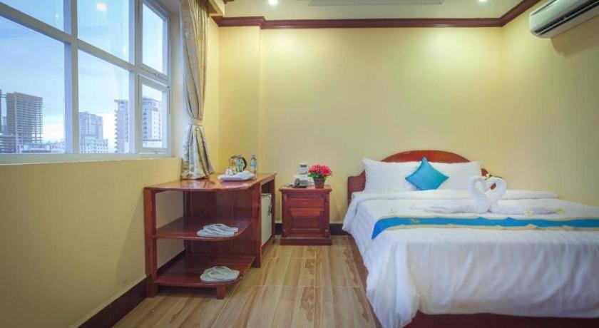 The Mou Hotel Phnom Penh Esterno foto